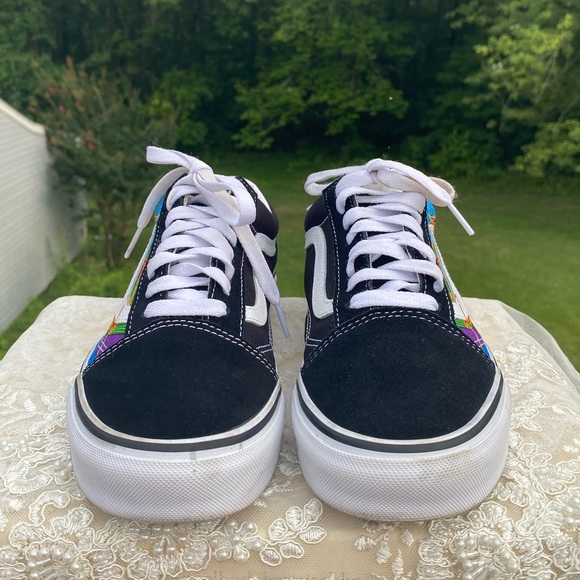 WOMENS VANS OFF THE WALL SNEAKERS - Picture 3 of 10